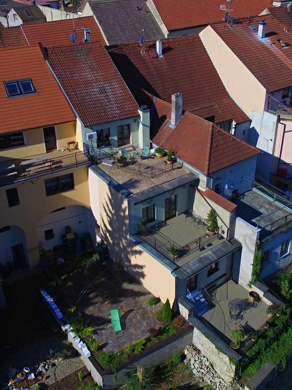 Penzion Na Hradbach Лоуни Екстер'єр фото